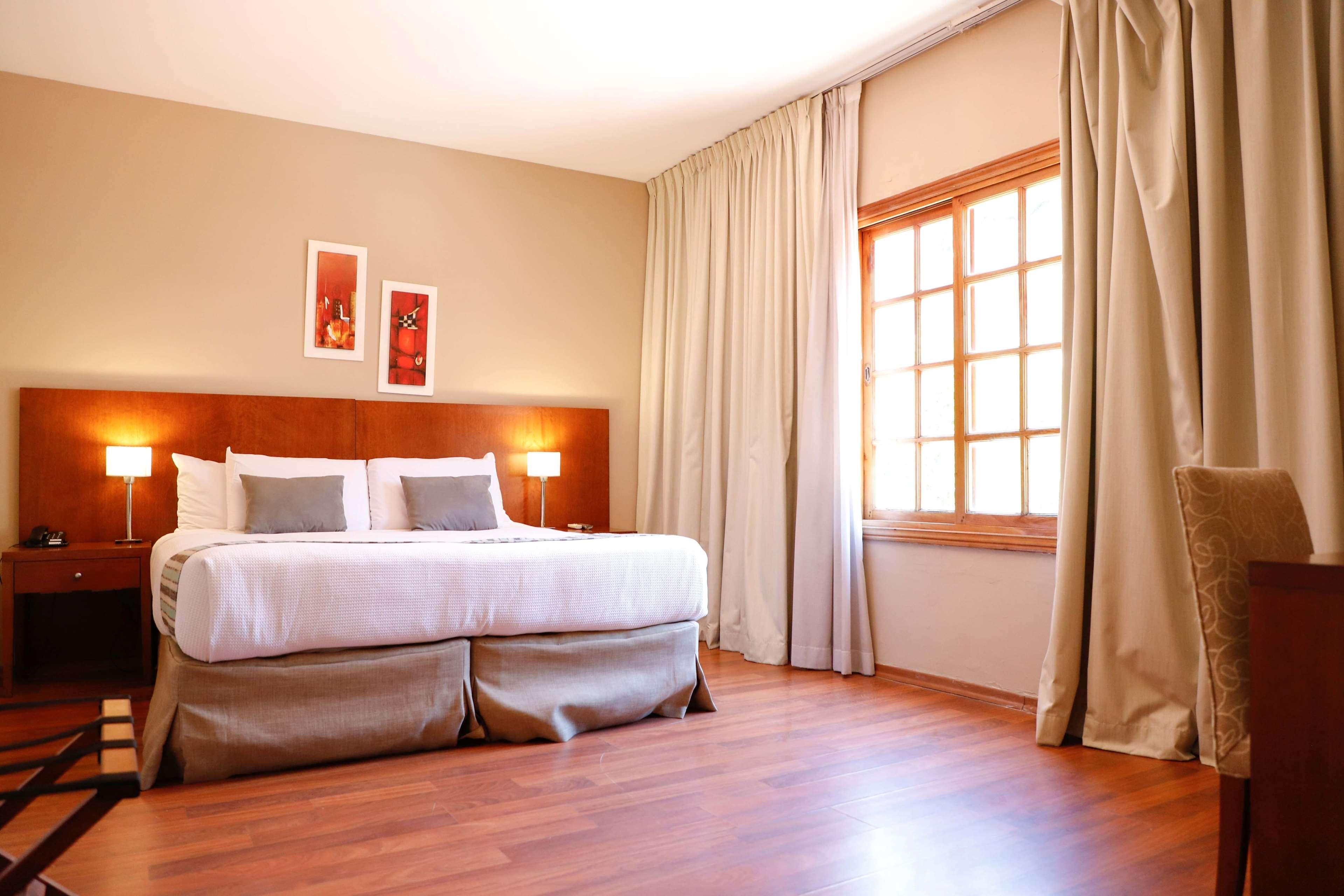 Belén de Escobar Howard Johnson Resort & Spa Escobar מראה חיצוני תמונה