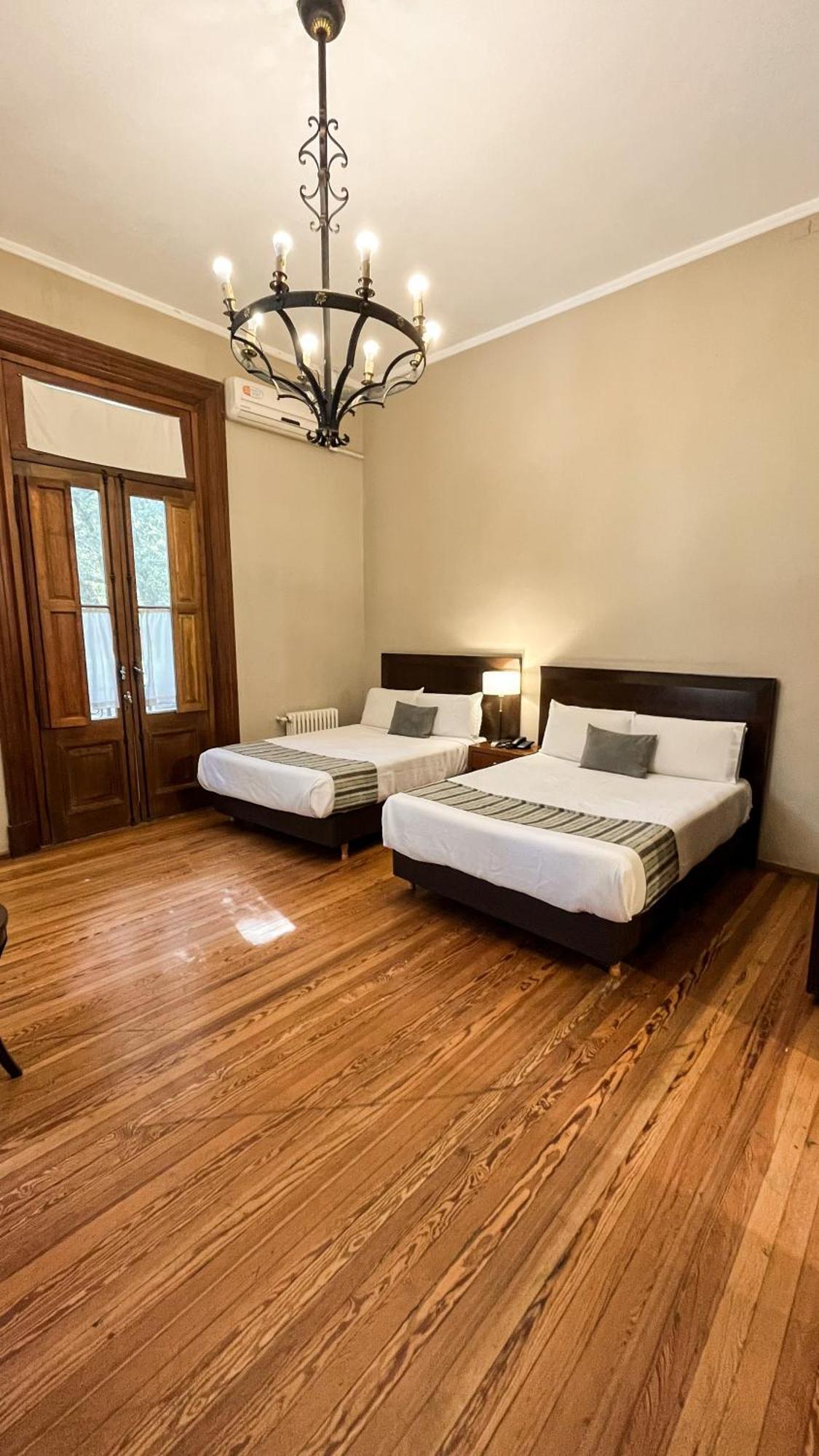 Belén de Escobar Howard Johnson Resort & Spa Escobar מראה חיצוני תמונה